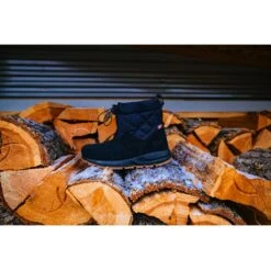 Danner Women's Cloud Cap 7" WP 400G Hiking Boot - Black - 38523 -Rocky Store 38521 38523 lifestyle171 1